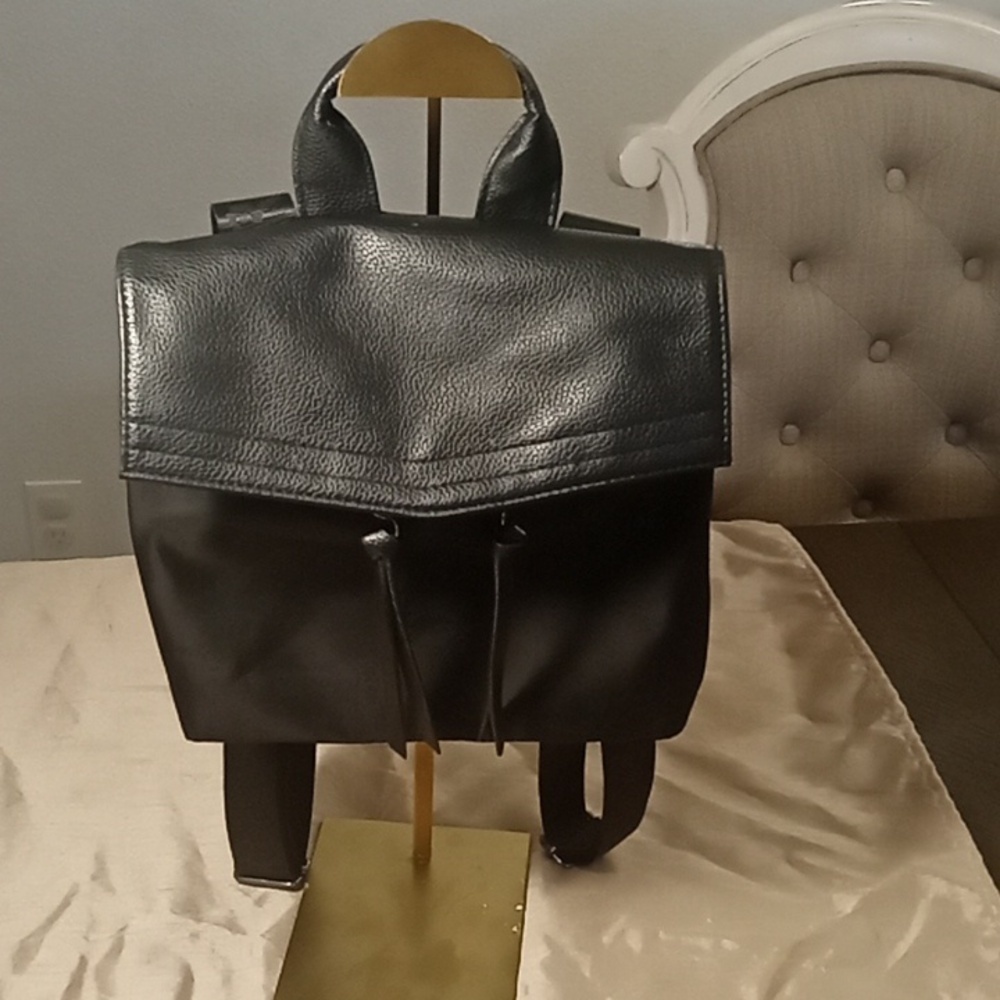 Botkier Black Backpack Structured Design - Picture 2 of 8